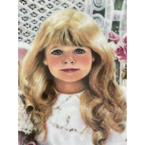 Edwin M. Knowles "Anna" Holding a Doll 1989 Collectible Plate by Corinne Layton - Picture 3 of 10